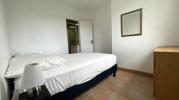 1 camera, accesso a Internet, lenzuola