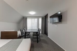 1 bedroom, desk, iron/ironing board, free WiFi - 301 4minute walk from Kagurazaka Station | Conv / Shinjuku Ward Tokyo (Shinjuku Ward)