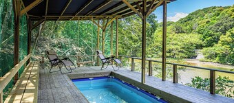 Nonsmoking A lakeside hideaway where you can st / Gobo City Wakayama