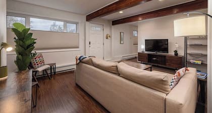 Anchorage City Spacious 6bdr | Entire Complex