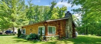 Rifle Lake Cabin! Michigan Outdoor Adventure Pad