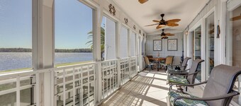 Boat, Fish & Swim: Condo on St Johns River!