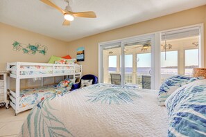 2 chambres, bureau, fer et planche à repasser, accès Internet