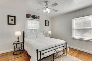 3 bedrooms, Internet, bed sheets - Cozy & Remolded! Near Thomasville Feels Like Home (Thomasville)