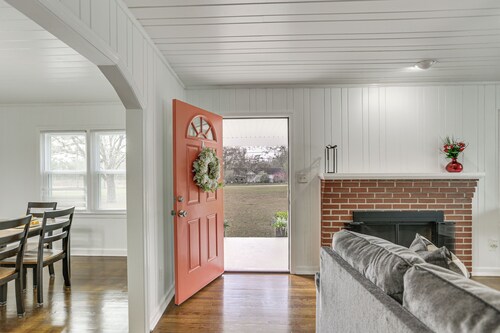 Cozy & Remolded! Near Thomasville Feels Like Home