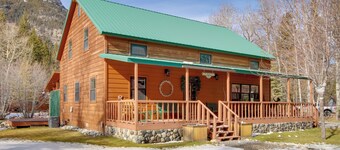 Hike, Fish & Explore! Mtn-View Gem in Mc Leod