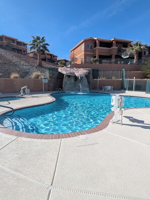 Pool - 2-bedroom 2 bath Mesquite Resort Condo. Casino, Golf & Sport Complex Close. (Mesquite)