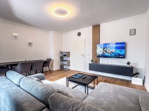 Modern & Cozy Apartment | Central Magdeburg |