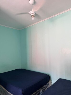 Standardalpehytte - udsigt til gårdsplads | Gratis Wi-Fi