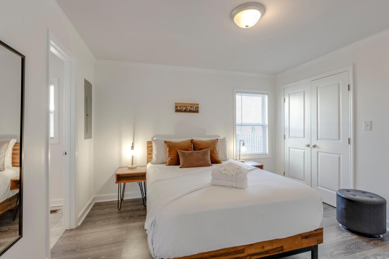 1 habitación, tabla de planchar con plancha, cuna de viaje y wifi 
