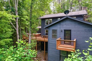 Exterior - Emerald Spring's Cabin (Pigeon Forge)