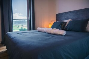 Apartment, Patio, Mountain View | Hypo-allergenic bedding, minibar, blackout drapes, free WiFi - Benilde Village House (Povoacao)