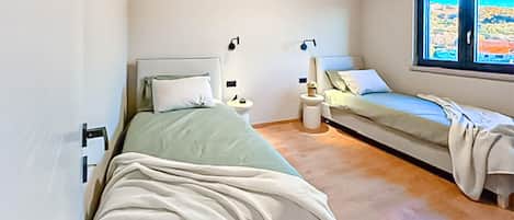 4 bedrooms, free WiFi