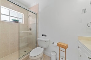 Hair dryer, soap, shampoo - Tropical hideaway | private pool | tiki | beach (Miami)