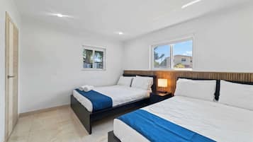 3 habitaciones, escritorio, tabla de planchar con plancha y wifi gratis