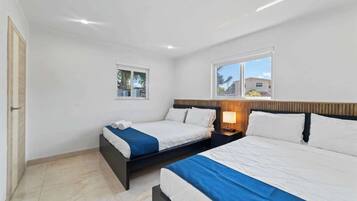 3 bedrooms, desk, iron/ironing board, free WiFi