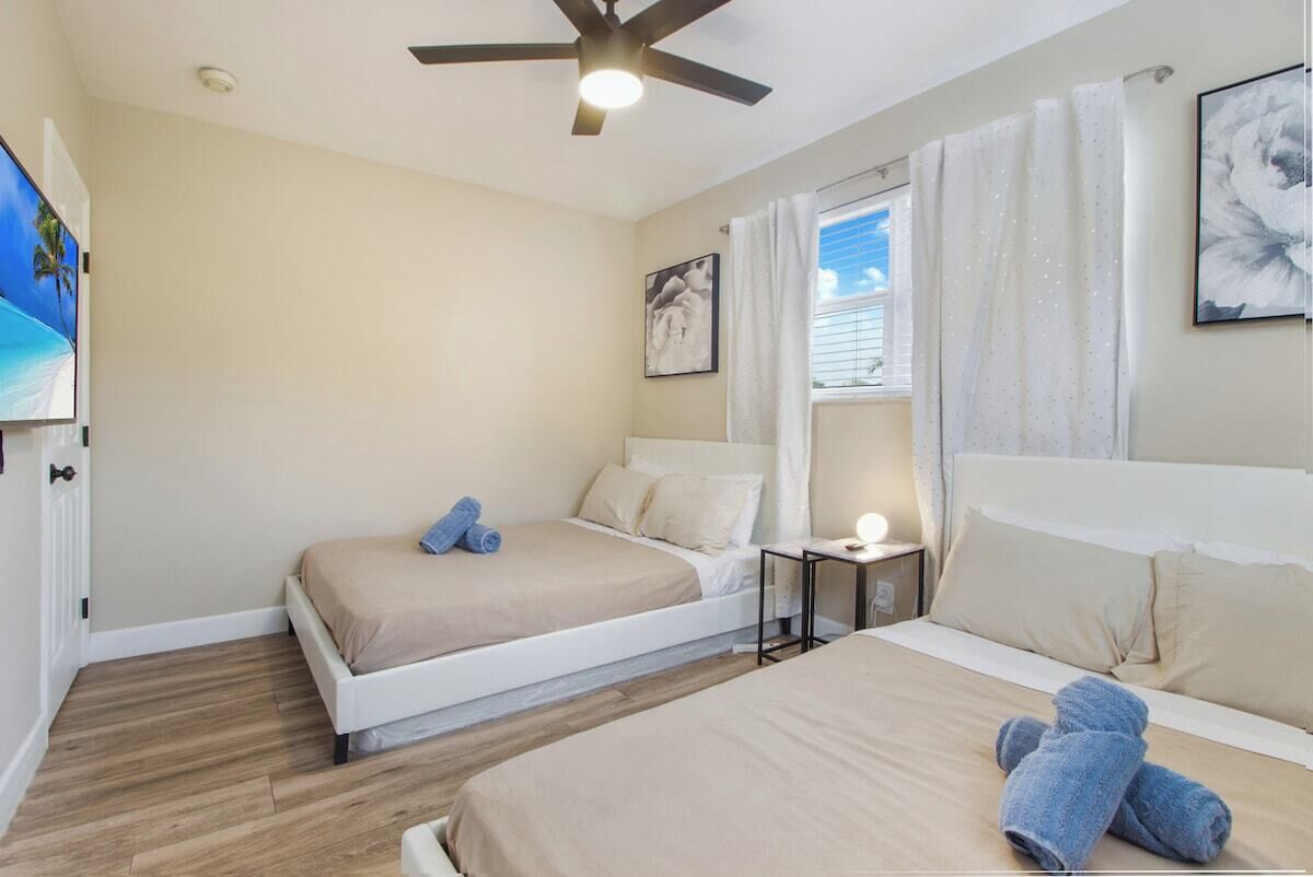 3 bedrooms, desk, iron/ironing board, free WiFi