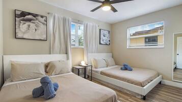 3 bedrooms, desk, iron/ironing board, free WiFi