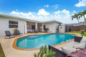 Unclassified image, 2 of 46, button - Peaceful retreat with a pool 15 min away beach (Hollywood)