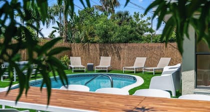 Casa christina i 5 min to beach i tropical pool