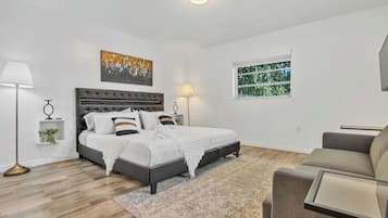 5 bedrooms, desk, iron/ironing board, free WiFi