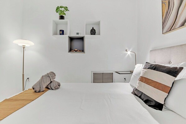 5 habitaciones, escritorio, tabla de planchar con plancha y wifi gratis 