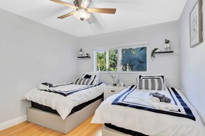 Unclassified image, 3 of 37, button - Villa Exquisite | Pool | 17 mins Beach (Hollywood)