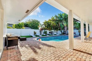 Pool - Villa exquisite | pool | 17 mins beach (Hollywood)