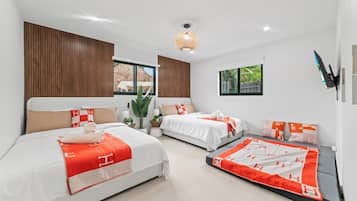 5 habitaciones y tabla de planchar con plancha