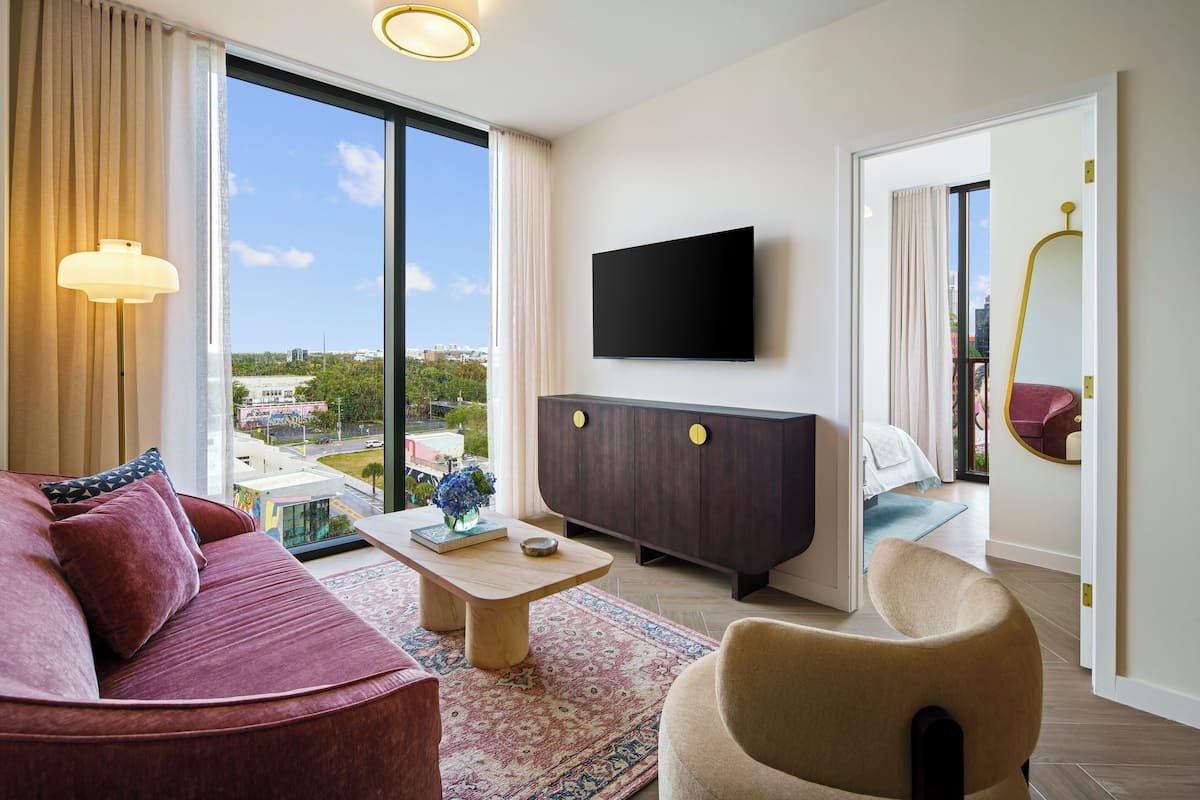 55-inch Smart TV with cable channels