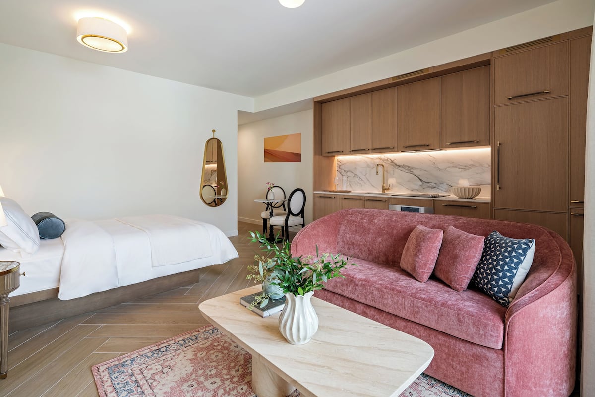 55-inch Smart TV with cable channels