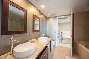 Bathroom - Icon brickell | luxury highrise 31st floor (Miami)