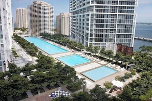 Pool - Icon brickell | luxury highrise 31st floor (Miami)