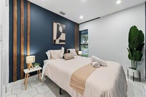 7 bedrooms, iron/ironing board - Jardins d'eden | turfed pool | 6min beach (Hollywood)