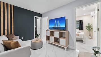 7 bedrooms, iron/ironing board