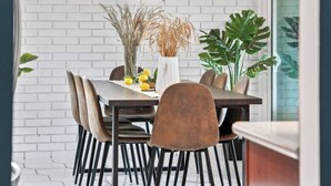 Dining - Jardins d'eden | turfed pool | 6min beach (Hollywood)