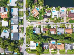 Exterior - Casa joia | heated pool | near beach (Miami)