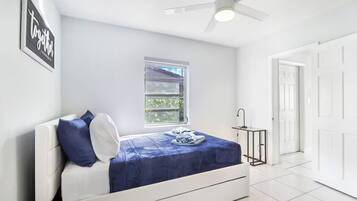 4 bedrooms, desk, iron/ironing board, travel crib