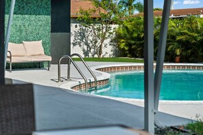 Immagine non classificata, 2 di 31, pulsante