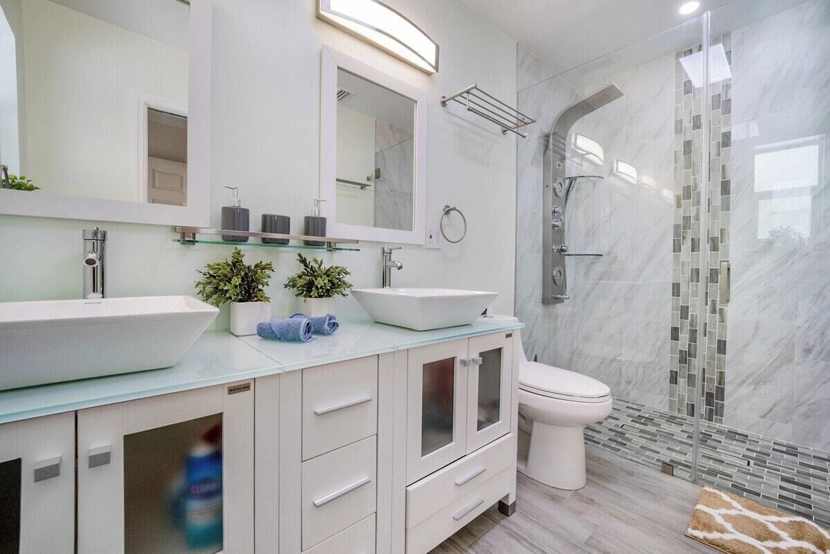 Hair dryer, towels, soap, shampoo