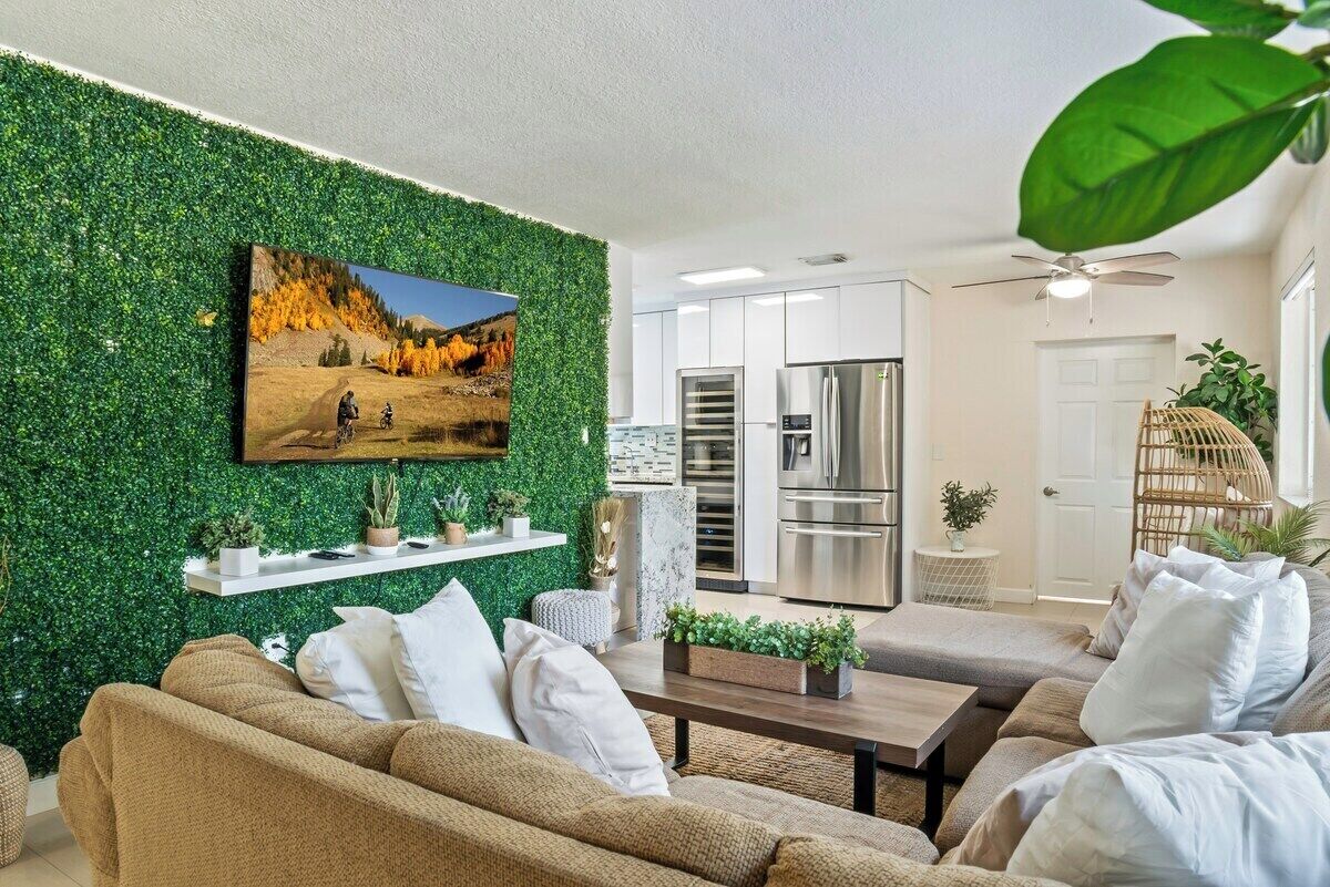 Smart TV, ping pong, video library