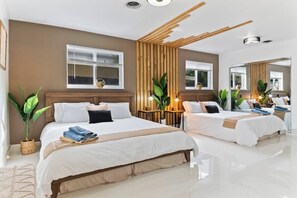 4 habitaciones, escritorio, tabla de planchar con plancha y wifi gratis 