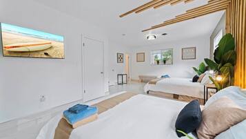 4 soverom, skrivebord, strykejern/-brett og wi-fi (inkludert)