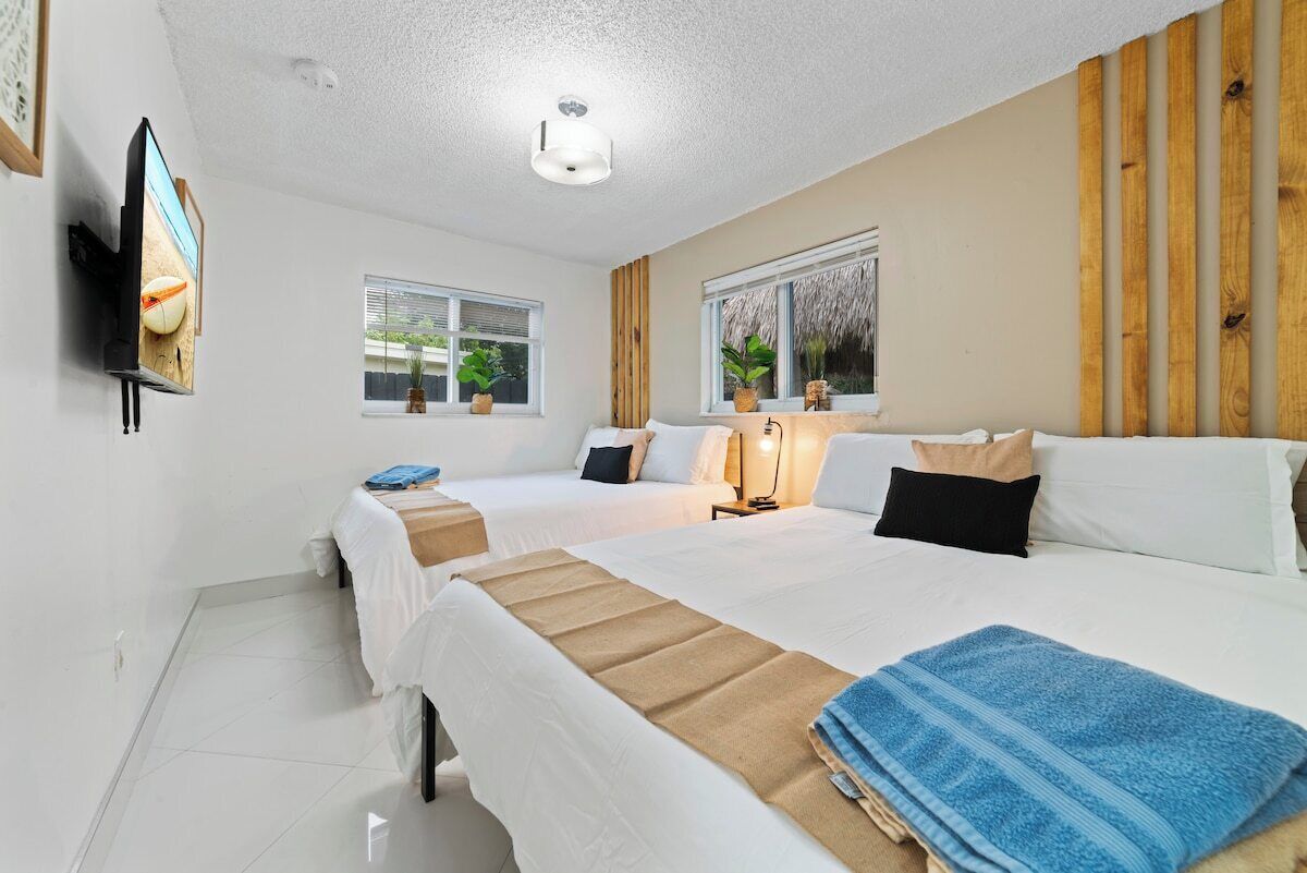 4 bedrooms, desk, iron/ironing board, free WiFi