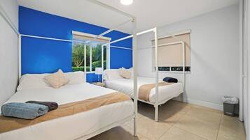 4 Schlafzimmer, Bügeleisen/Bügelbrett, kostenloses WLAN, Bettwäsche