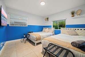 4 chambres, fer et planche à repasser, Wi-Fi gratuit, draps fournis