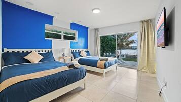 4 bedrooms, iron/ironing board, WiFi (free)