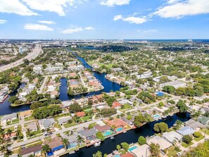 Unclassified image, 2 of 31, button - Waterfront Villa | Near Beach | Pool (Hollywood)