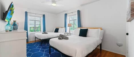 7 bedrooms, iron/ironing board, free WiFi, bed sheets