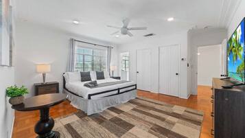 7 bedrooms, iron/ironing board